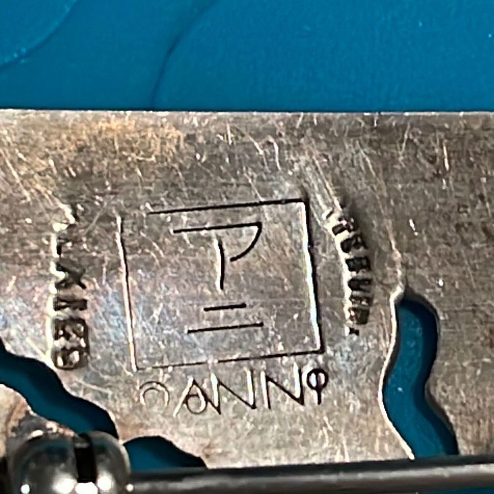 Handcrafted CAT pin brooch with metal smith’s maker’s mark - Picture 4 of 5